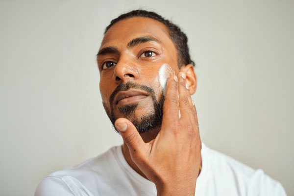 Beauté&nbsp;: les hommes passent la seconde